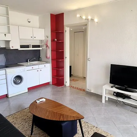 F1 Cosy 45m2, 2 Mn Mer, Du Port, Coeur *